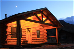 wyoming cabins near yellowstone park