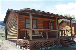 cabins near yellowstone park