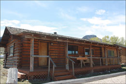 lodging near Yellowstone National Park guest ranches near cody wy